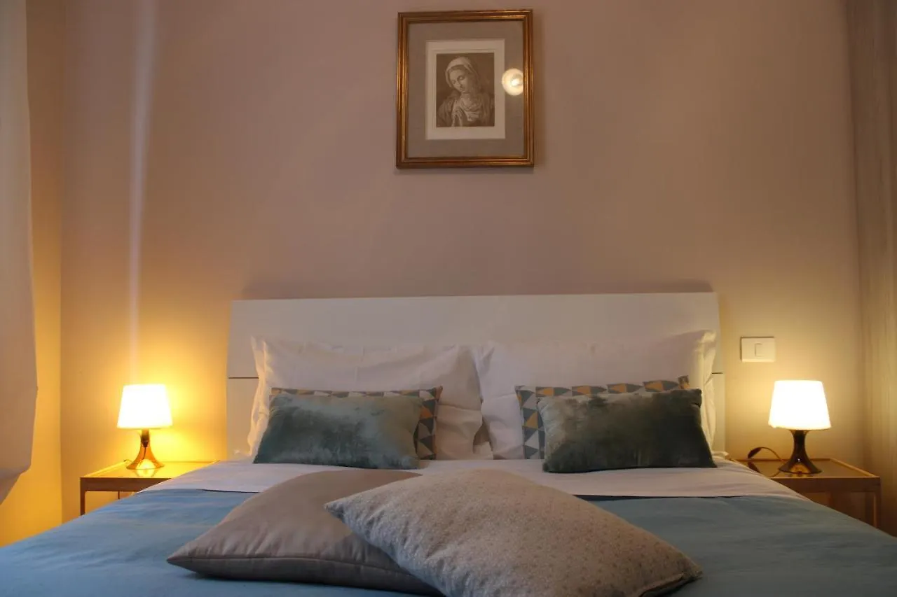 Bed & Breakfast Irnerio Rooms Bologna Italy